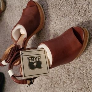 New Brown Leather Frye Kara Trupunto Sandals Sz 10